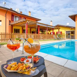 Camporosso , Colà Italia